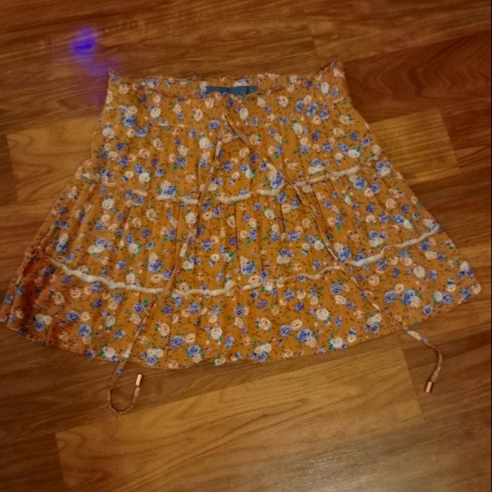 Women's skirt size small